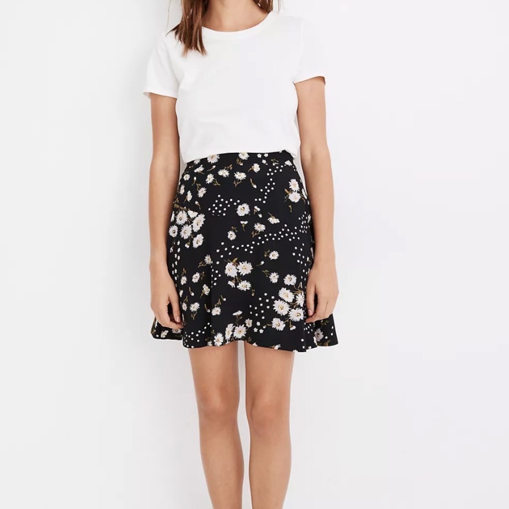 Madewell A-Line Mini Skirt in Polka Daisies